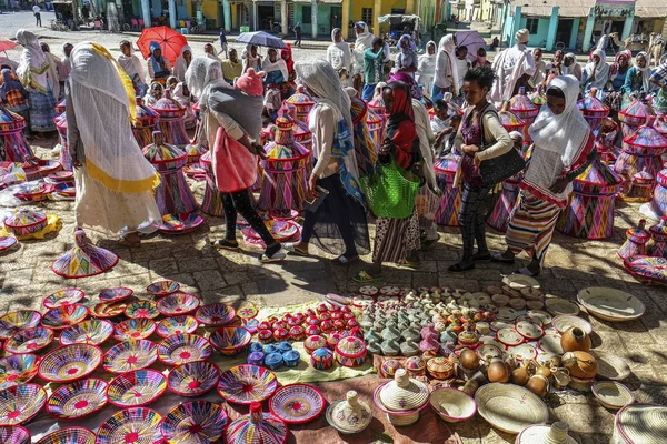 Aksum Etiopía Enero Mujeres Etíopes Que Venden Cestas Mercado Cestas — Foto de Stock
