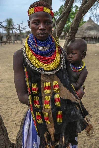 Omo Vallei Ethiopië Januari Onbekende Vrouw Van Karo Stam Met — Stockfoto