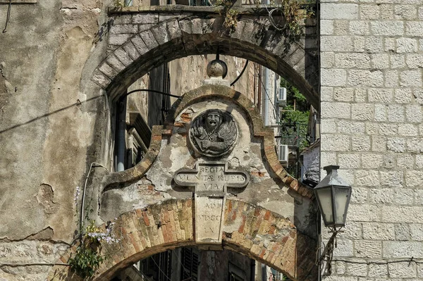 Kotor Karadağ Haziran 2019 John Kalesinin Ana Girişine Giden Cadde — Stok fotoğraf