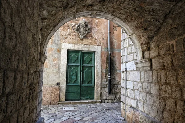 Ulicy Starym Mieście Kotorze Czarnogórze — Zdjęcie stockowe