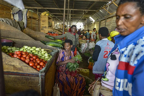 Muhanga Rwanda September 2019 Kvinnor Som Säljer Grönsaker Muhanga Marknaden — Stockfoto