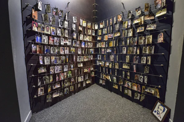 Kigali, Ruanda - Eylül 2019: 25 Eylül 2019 'da Kigali, Ruanda' da gerçekleşen Soykırım Kurbanları Ulusal Anıtı.