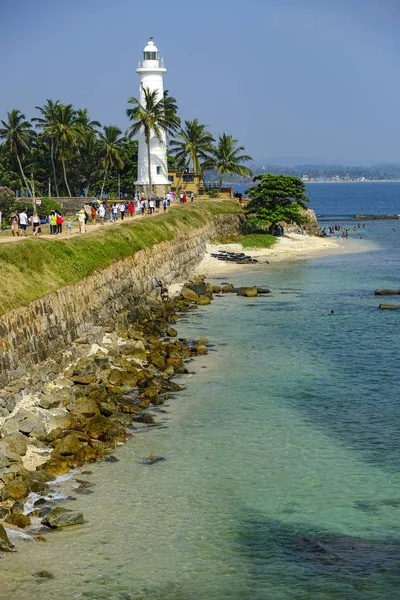 Galle Sri Lanka Enero 2020 Turistas Caminando Través Las Murallas —  Fotos de Stock