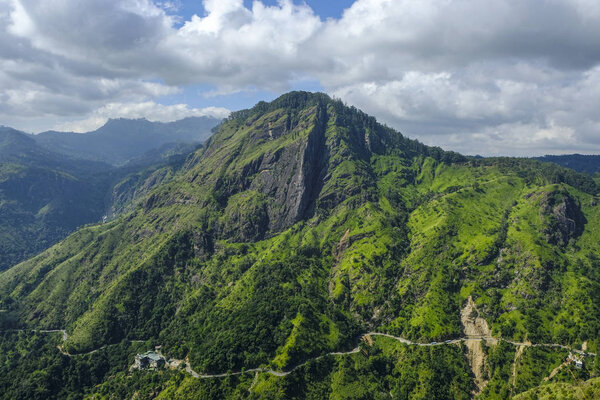 Панорамный вид на скалу Элла в Элла, Шри-Ланка
.