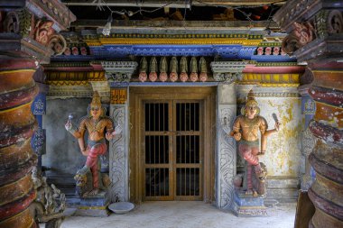 Colombo, Sri Lanka 'daki Sri Sivaraja Vinayagar Tapınağı' ndaki heykeller.