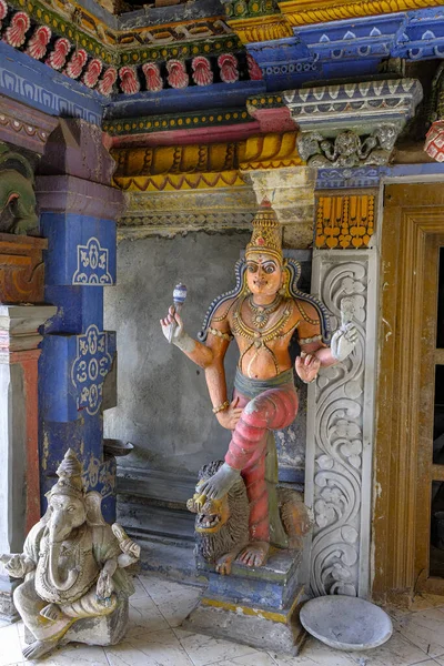 Памятники Храме Шри Шиварая Винаягар Коломбо Шри Ланка — стоковое фото