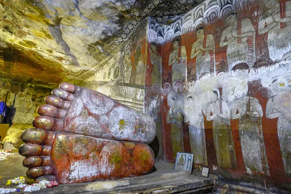 Dambulla Sri Lanka Febrero 2020 Estatua Buda Dentro Del Templo — Foto de Stock