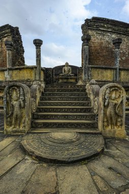 Polonnaruwa, Sri Lanka 'daki Budist Tapınağı.
