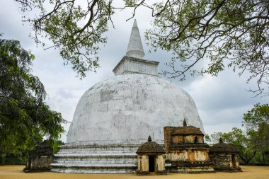 Polonnaruwa, Sri Lanka 'da Kiri Vihara.