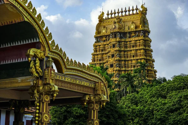 스리랑카 야프나에 Nallur Kandaswamy Kovil — 스톡 사진