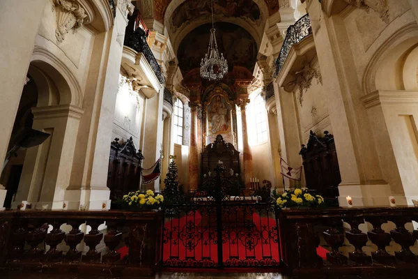 Krásné Interiérové Detaily Katolického Kostela — Stock fotografie