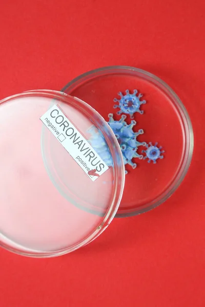 Picture Coronavirus Drawn Petri Dish Red Background — Stock Photo, Image