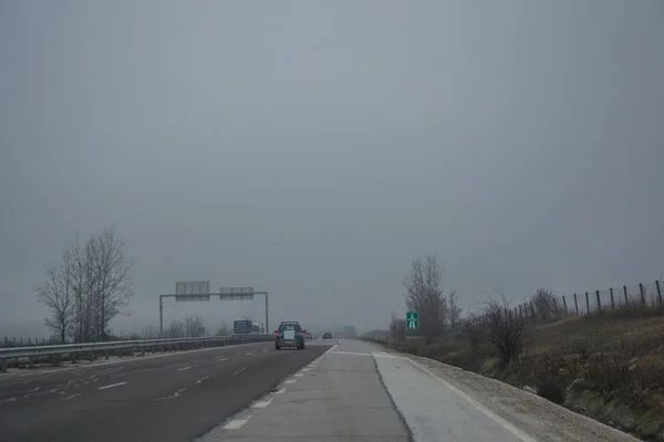 2019年1月29日 保加利亚 保加利亚高速公路 Bulgaria Bulgarian Highway Cars Truck Asphalt Road — 图库照片