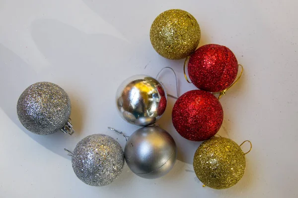 Primo Piano Giocattoli Natale Lucidi Palline Colorate Ricoperte Glitter Focus — Foto Stock