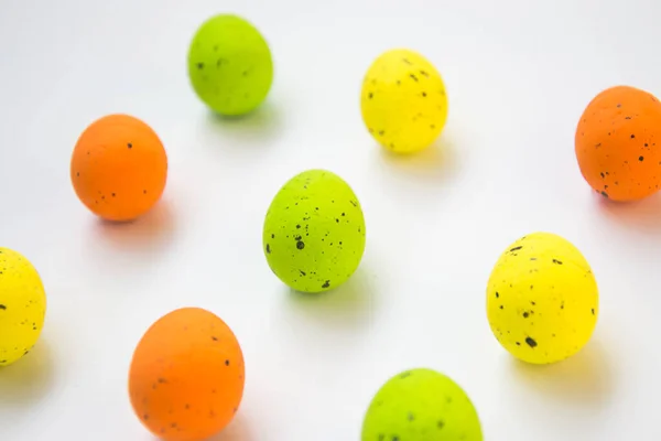 Close Colorful Easter Eggs White Table Easter Holiday Concept Eggs — Stock Photo, Image