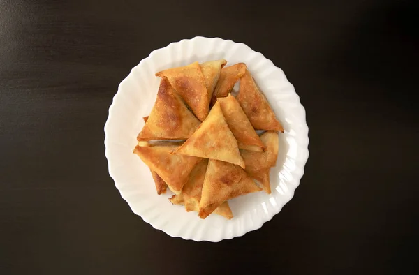 Famoso Árabe Tradicional Oriente Medio Cocina Asiática Samosa Triangular Pollo —  Fotos de Stock