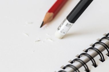 Kalem silgisini kapat