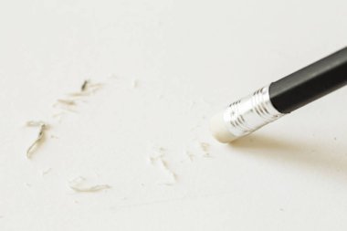 Kalem silgisini kapat