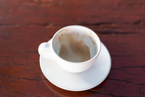 Lege Koffie Kopje Het Drinken Houten Tafel Coffeeshop — Stockfoto