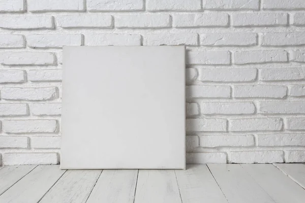 Cadre Toile Blanche Vide Sur Une Table Bois — Photo