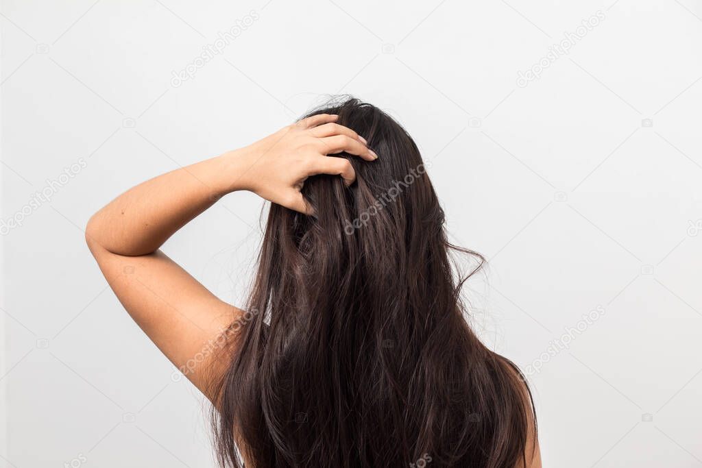 Women itching scalp itchy his hair