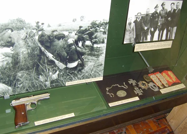 Немецкая Экспозиция Личных Вещей Оружия Киевского Музея Второй Мировой Войны — стоковое фото