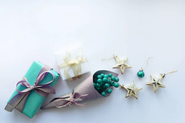 Kopyalama alanı ve hediyeleri olan Noel arkaplanı.