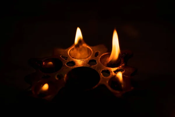 Lit Traditionele Diya of Olielamp voor Basant Panchami — Stockfoto