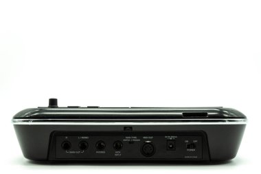 Elektronik perküsyon pedleri beyaz arkaplan, müzik konsepti