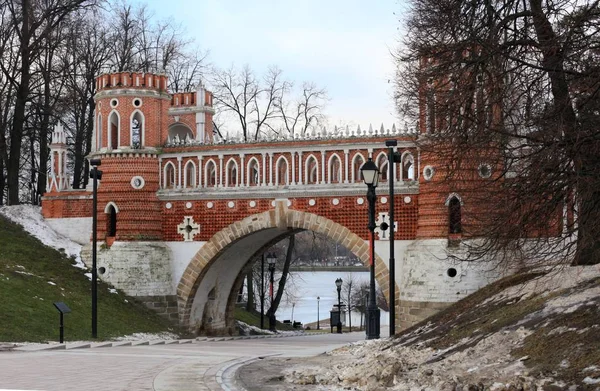 Puente Antiguo Parque Ciudad Moscú Otoño Hermoso Paisaje Del Monumento — Foto de Stock