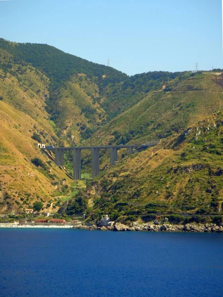 Belle Île Volcanique Avec Végétation Verte Dans Mer Méditerranée Par — Photo