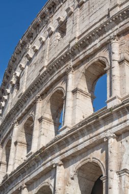 Colosseum duvarına