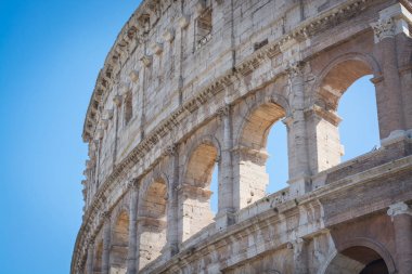 Colosseum at gün aydınlatma 