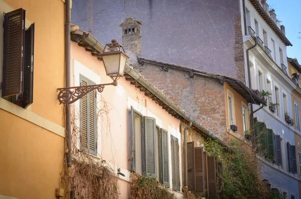 Vista con farola en Roma — Foto de Stock