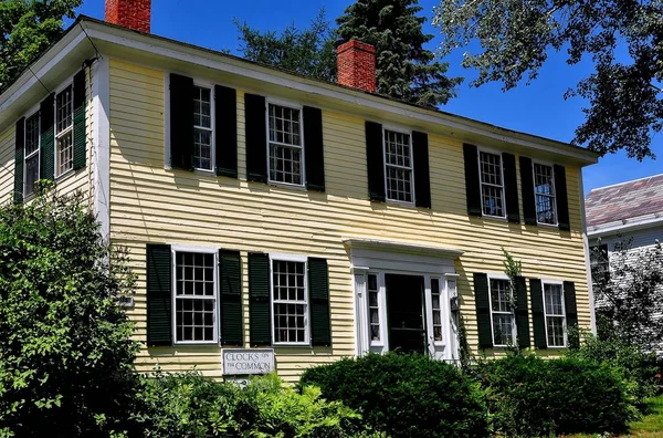 フィッツウィリアム, ニューハンプシャー: 18 世紀の村の家 — ストック写真