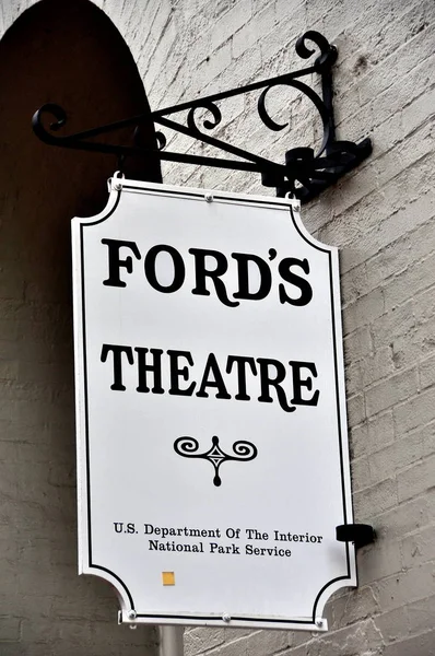 Washington, DC: Sign at Ford 's Theatre — стоковое фото