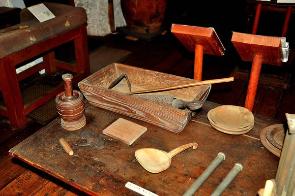 Guilford, Connecticut : Ustensiles de cuisine Henry Whitfield House — Photo