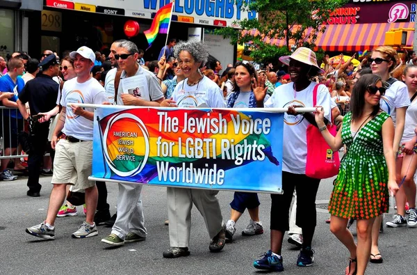 Nyc: Gay Pride Parade 2013 — Stockfoto