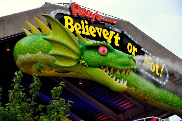 Baltimore, Maryland; Ripley 's Believe-it-or-Not Dragon — стоковое фото