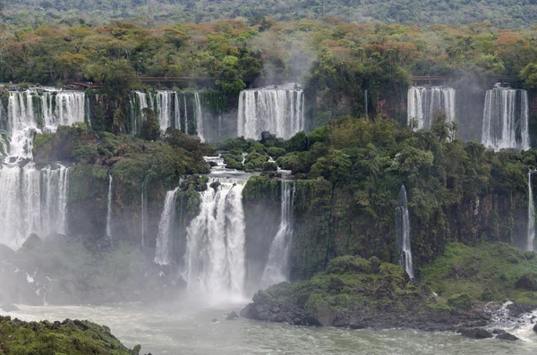 Водопад Игуаку в Бразилии — стоковое фото