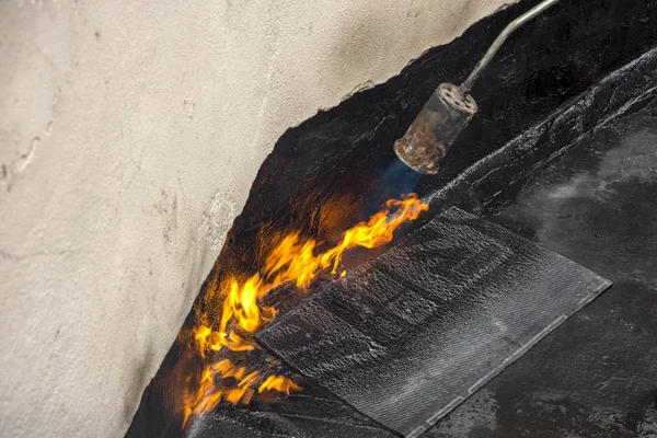 su geçirmez membran yanan