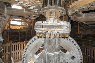 Hollanda eski yel değirmeni