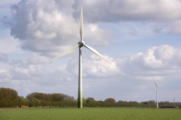 Turbinas eólicas nos Países Baixos — Fotografia de Stock