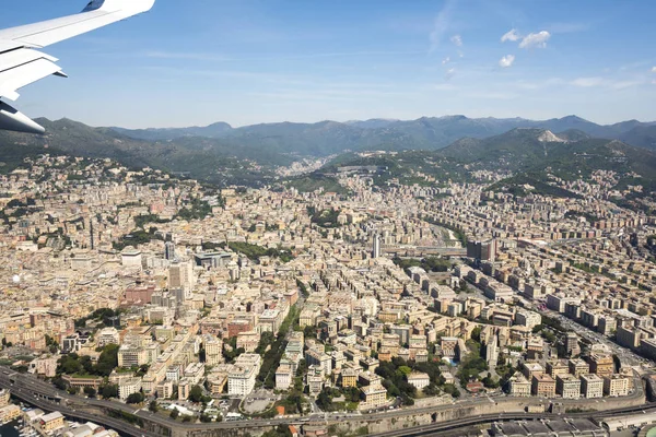 Veduta aerea della città di Genova — Foto Stock