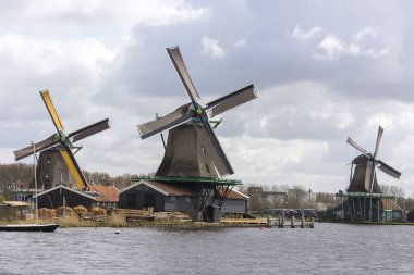 Zaanse Schans'a, yel değirmenleri
