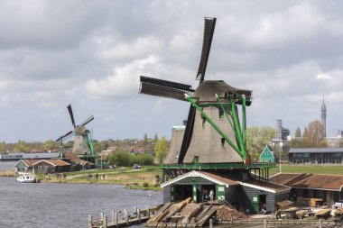 Zaanse Schans'a, yel değirmenleri