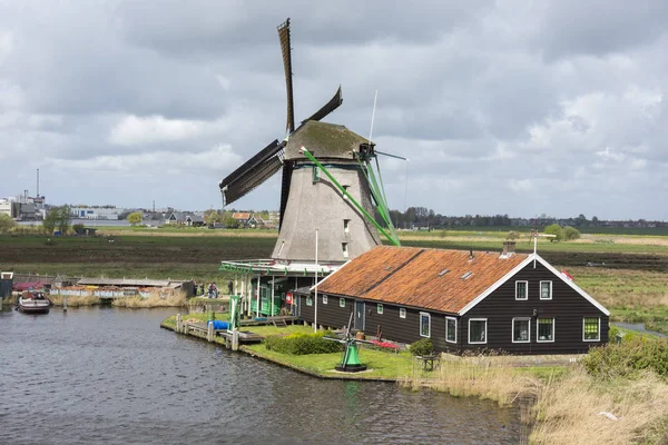 Windmills at Zaanse Schans — Stock Photo, Image