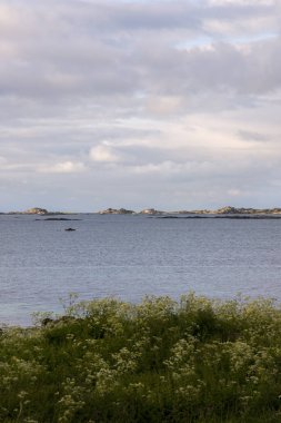 Eggun Norveç'te gece yarısı güneşi