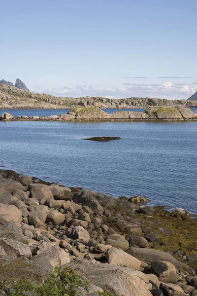 Панорамный вид на Svolvaer в Лофотене — стоковое фото