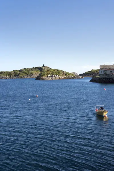 Norveç'te Lofoten, henningsvaer
